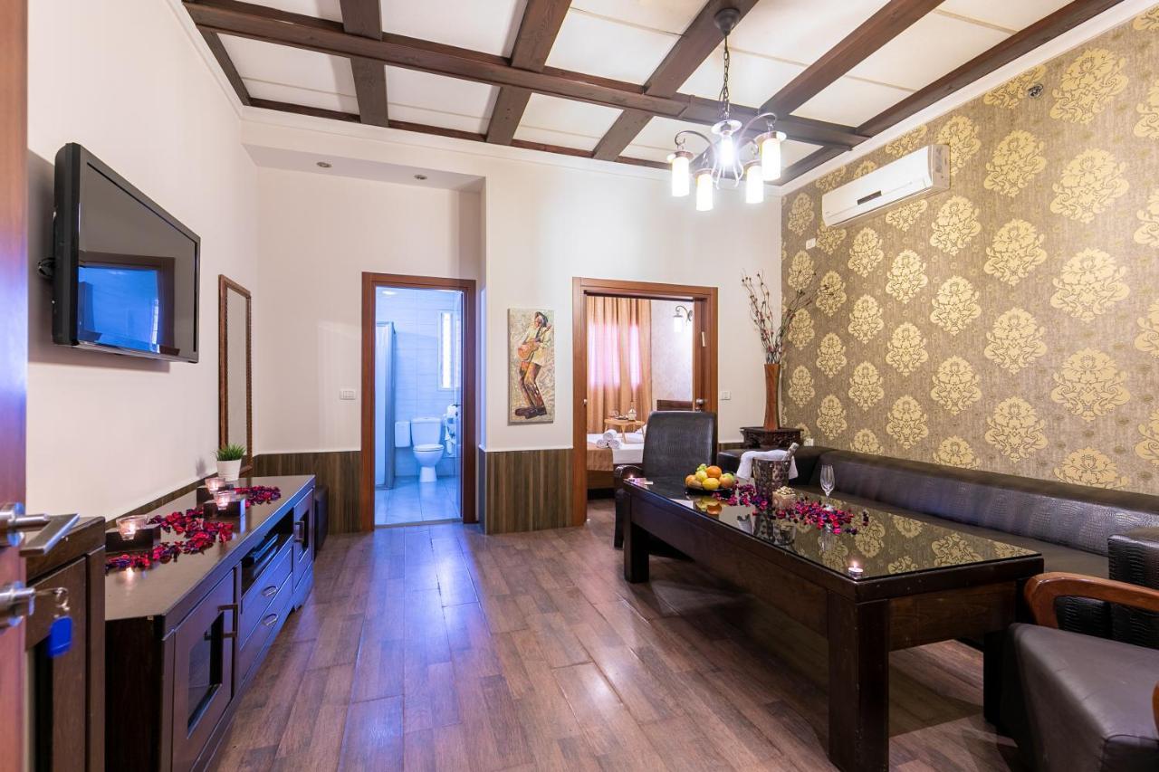 Hotel House Ришон-ле-Цион Экстерьер фото