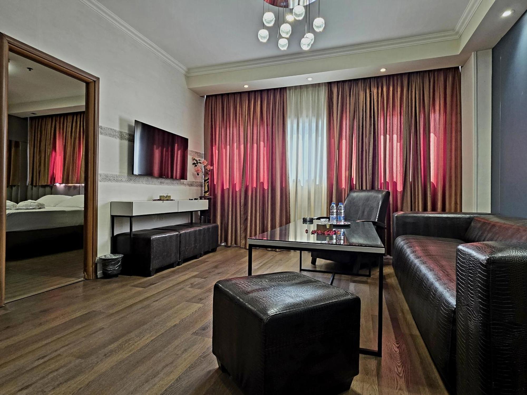 Hotel House Ришон-ле-Цион Экстерьер фото